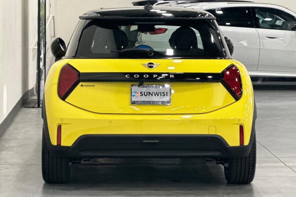 new 2025 MINI Hardtop car, priced at $33,345