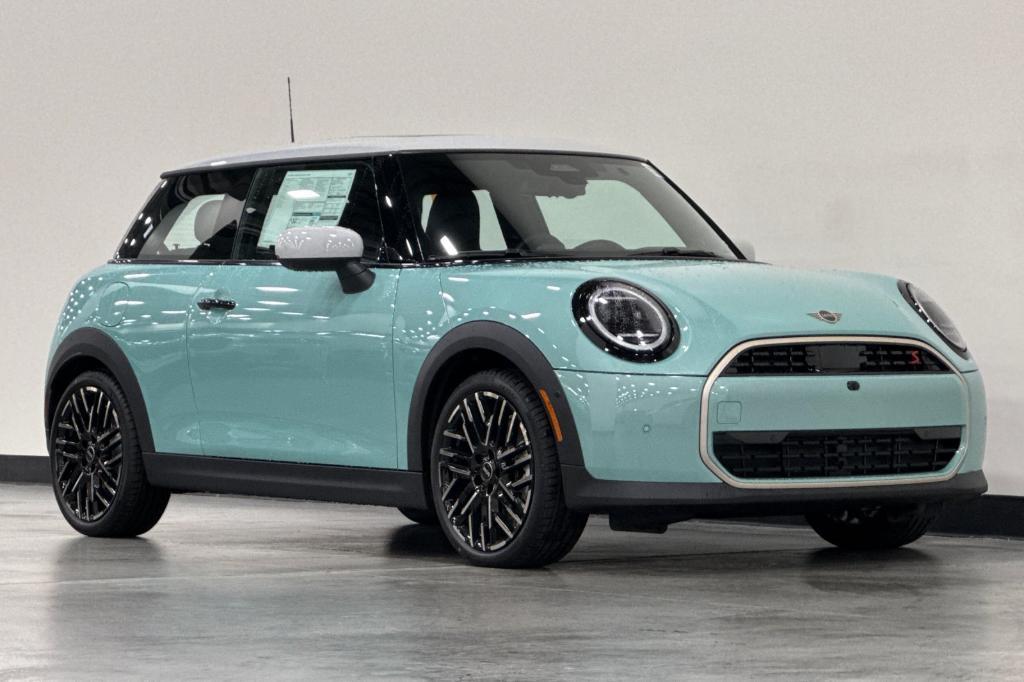 new 2025 MINI Hardtop car, priced at $38,295