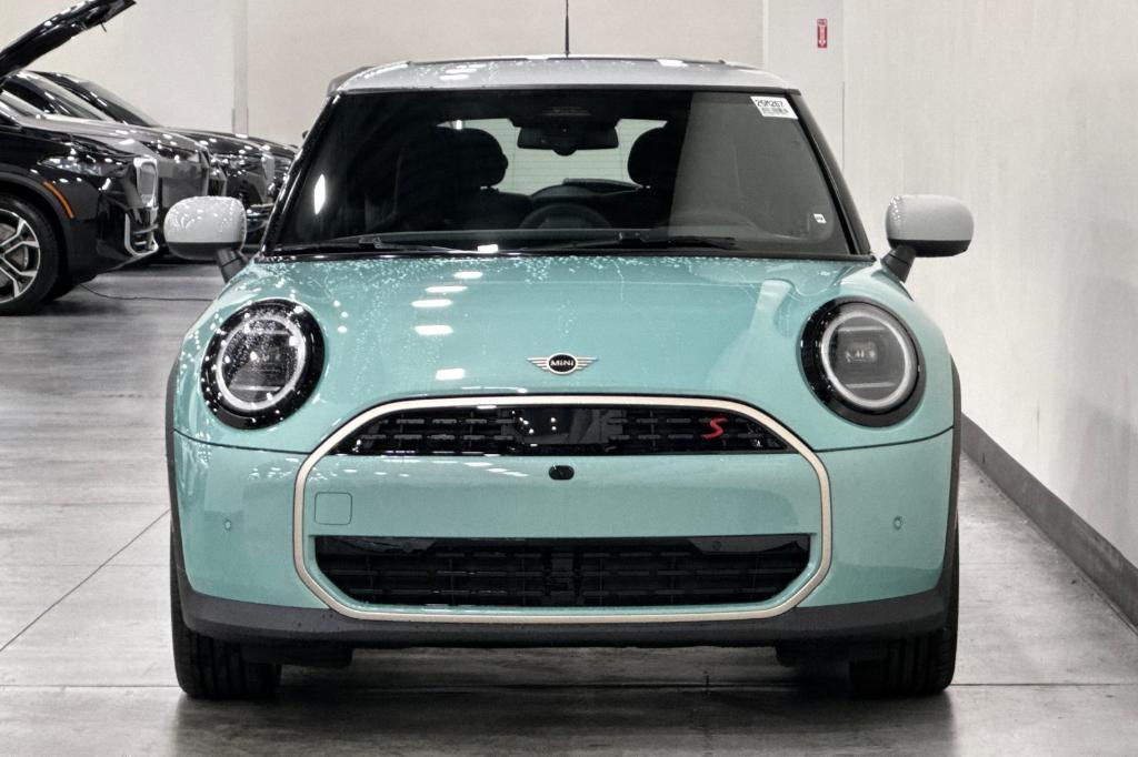 new 2025 MINI Hardtop car, priced at $38,295