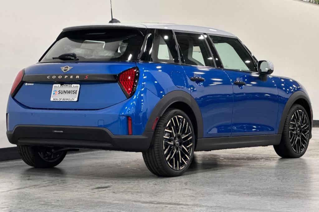 new 2025 MINI Hardtop car, priced at $36,895