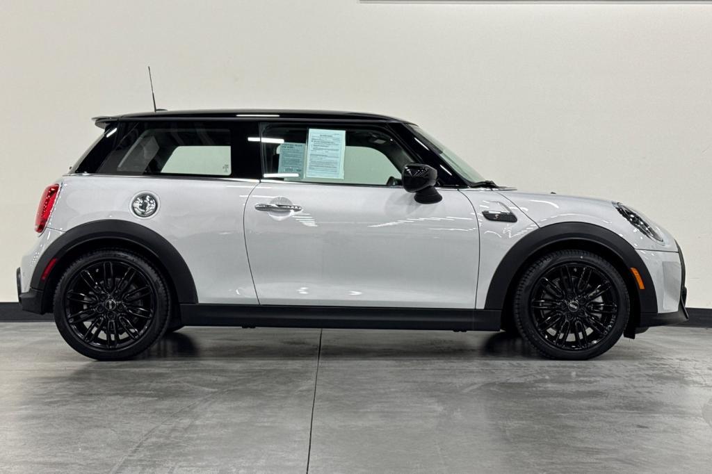 used 2022 MINI Hardtop car, priced at $26,500