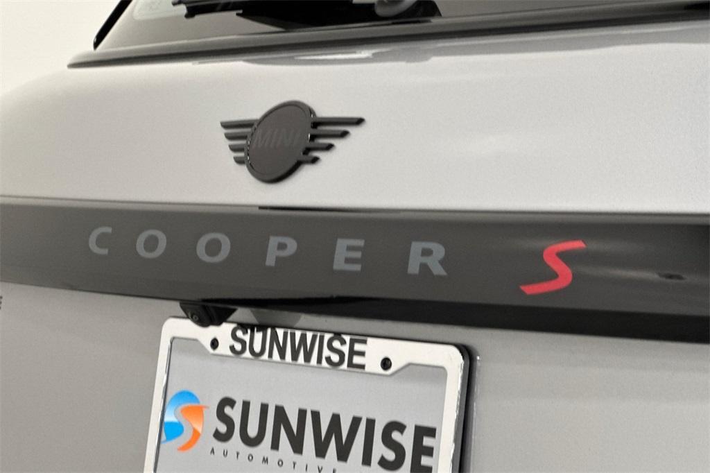 new 2025 MINI Hardtop car, priced at $40,745
