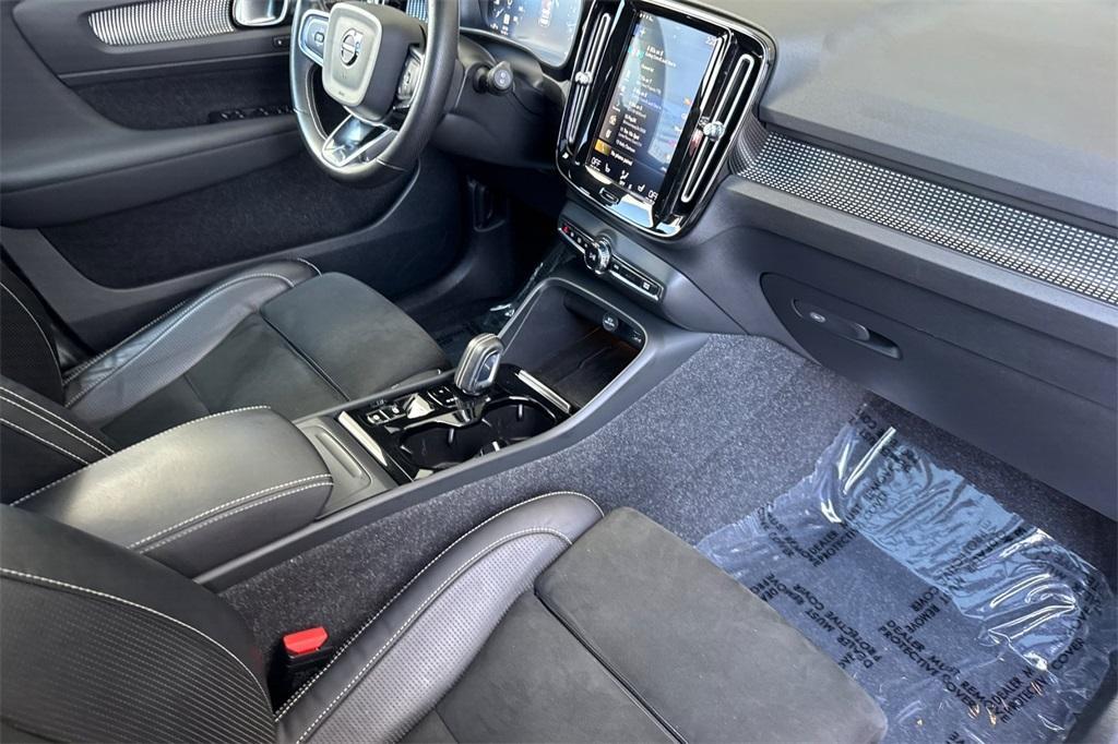 used 2021 Volvo XC40 car, priced at $27,000