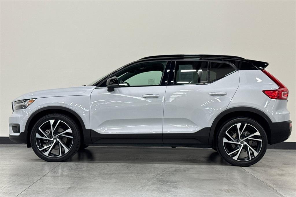 used 2021 Volvo XC40 car, priced at $27,000