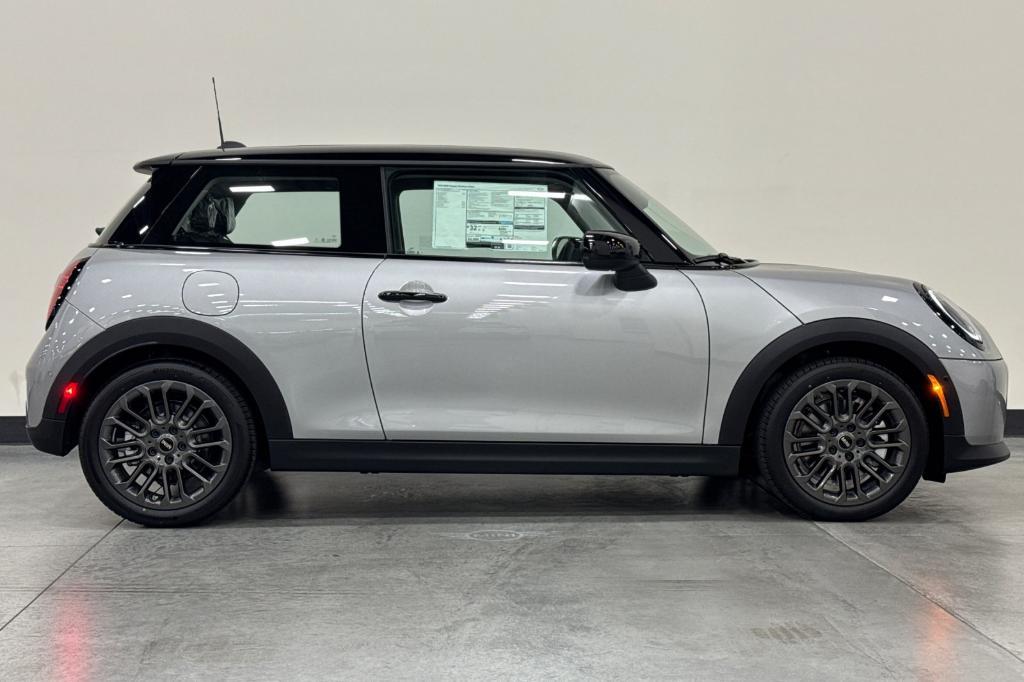 new 2025 MINI Hardtop car, priced at $32,345