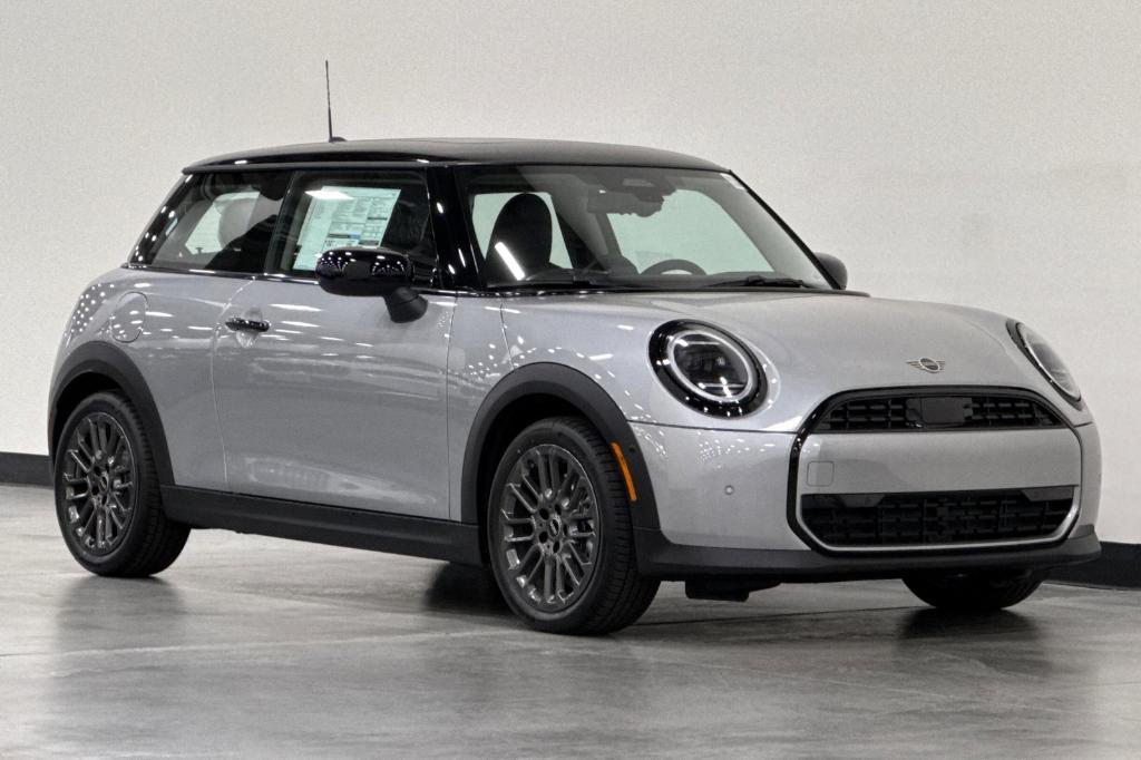 new 2025 MINI Hardtop car, priced at $32,345