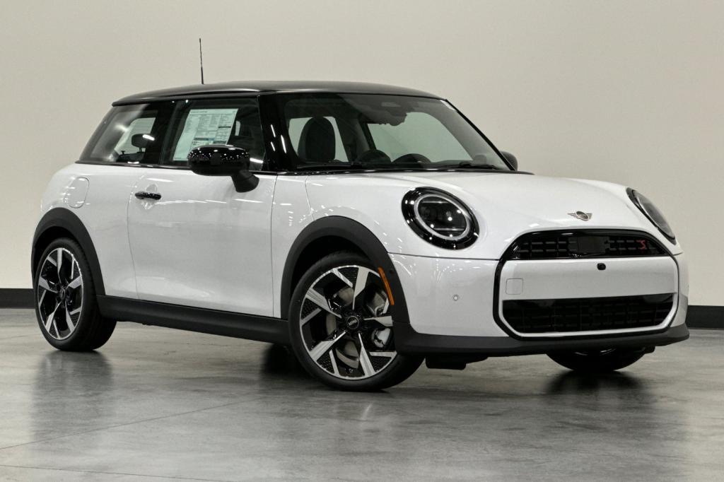 new 2025 MINI Hardtop car, priced at $37,295