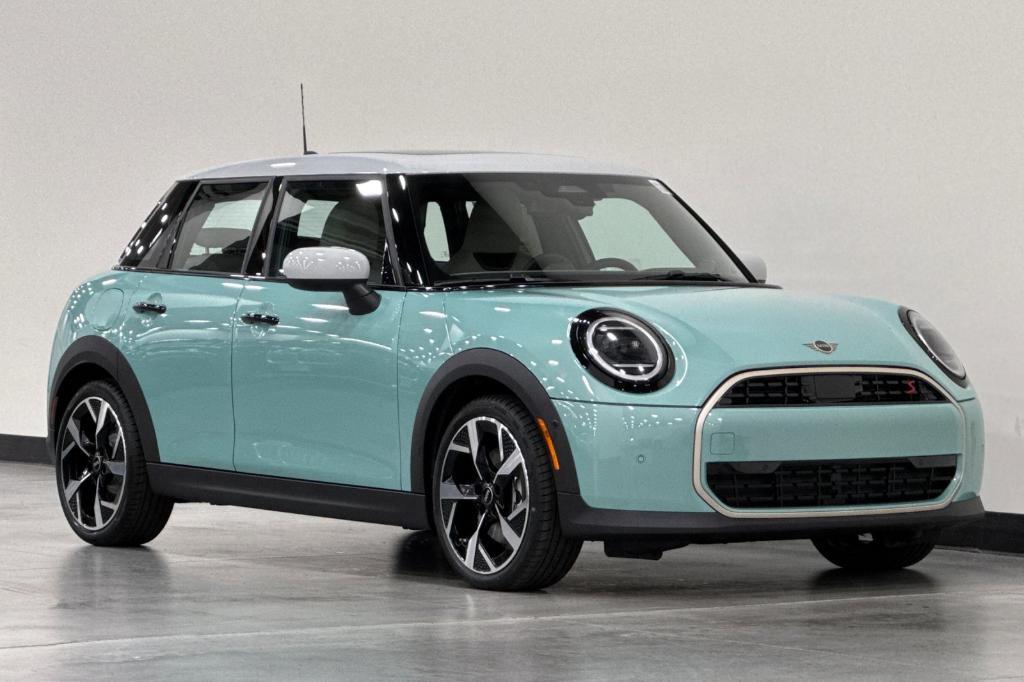 new 2025 MINI Hardtop car, priced at $38,745