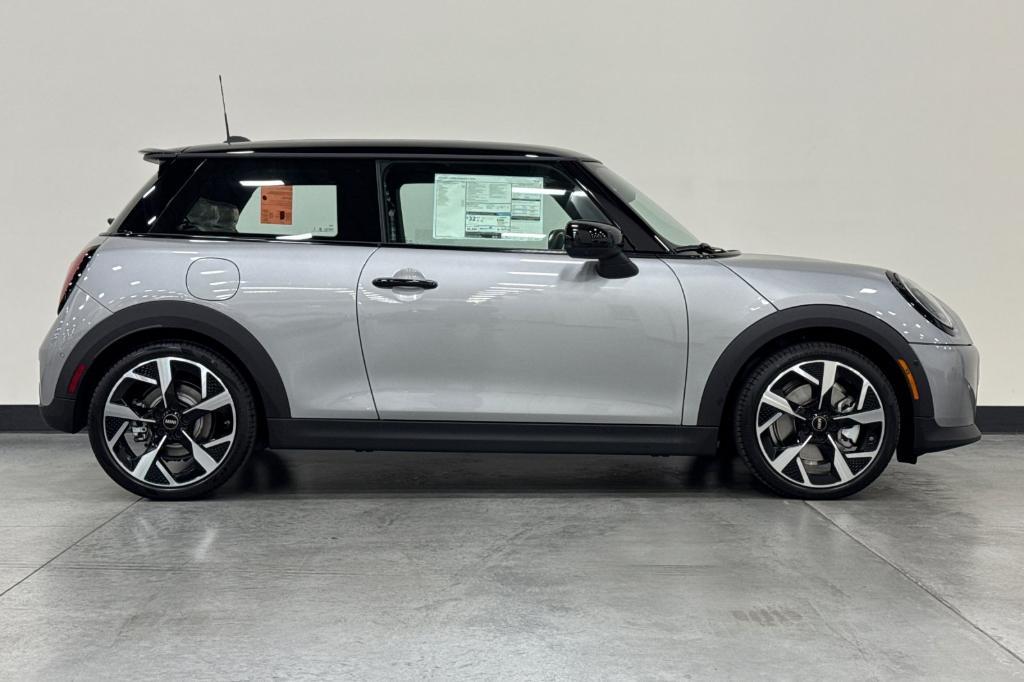 new 2025 MINI Hardtop car, priced at $38,295