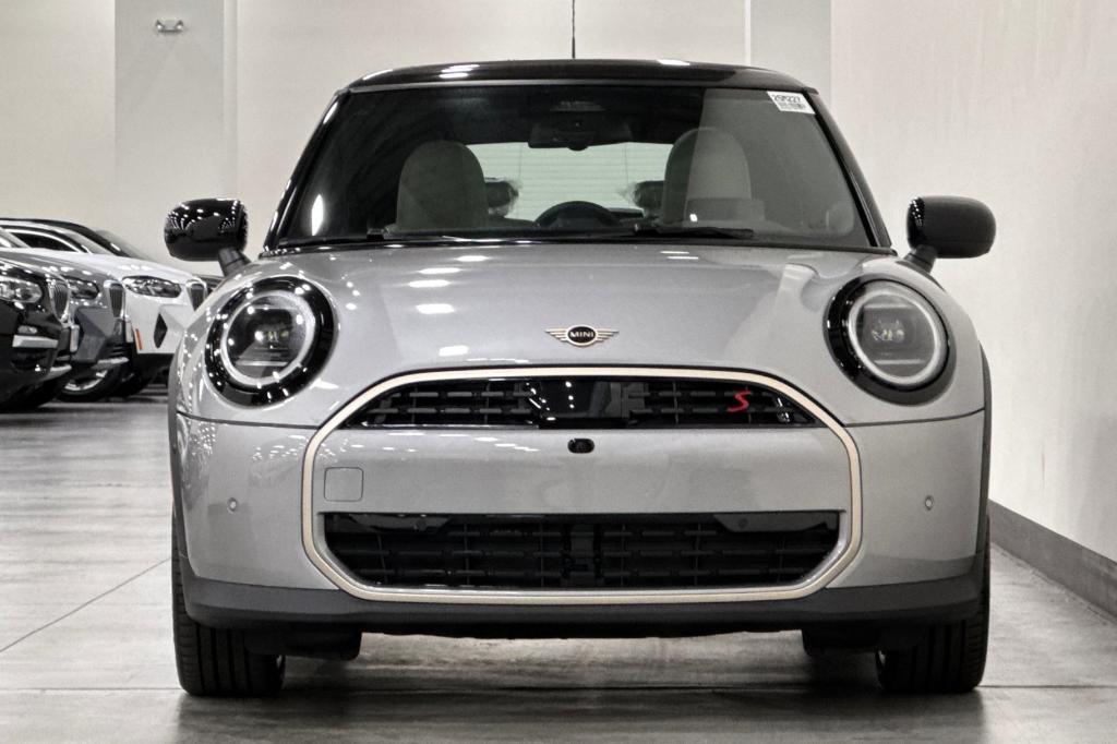 new 2025 MINI Hardtop car, priced at $38,295