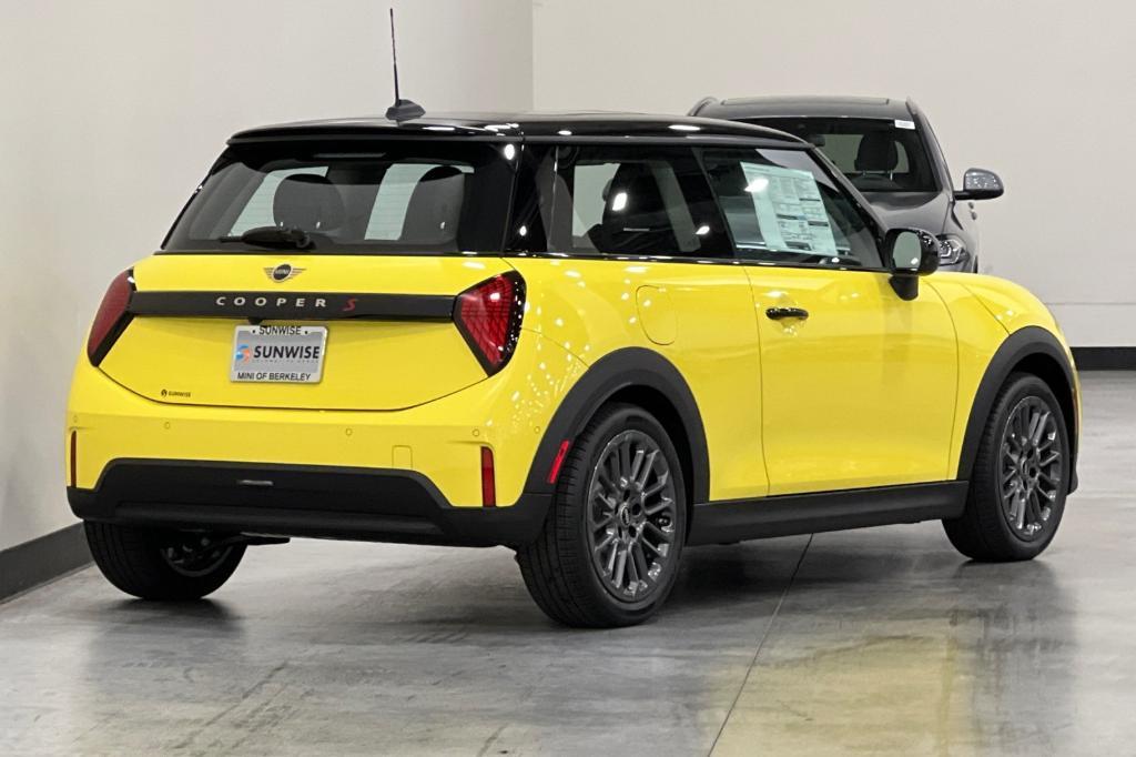 new 2025 MINI Hardtop car, priced at $35,895