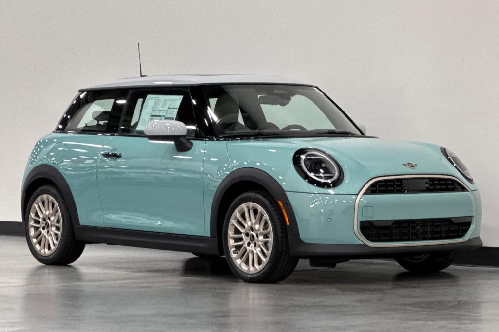 new 2025 MINI Hardtop car, priced at $32,345