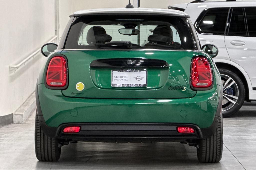 used 2024 MINI SE Hardtop car, priced at $28,500