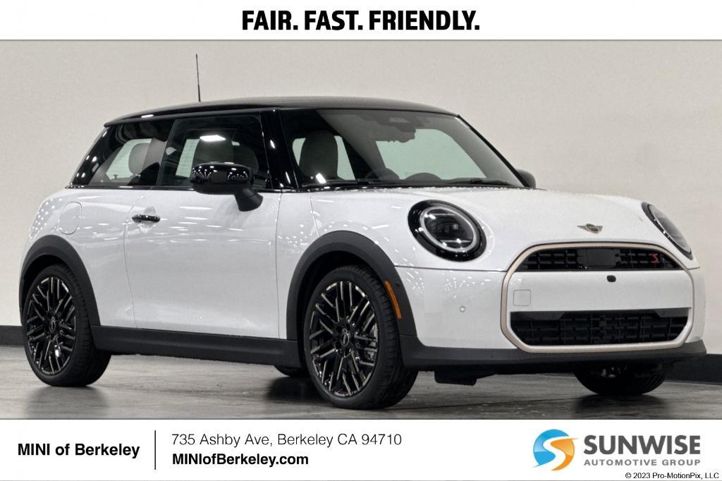 new 2025 MINI Hardtop car, priced at $38,795