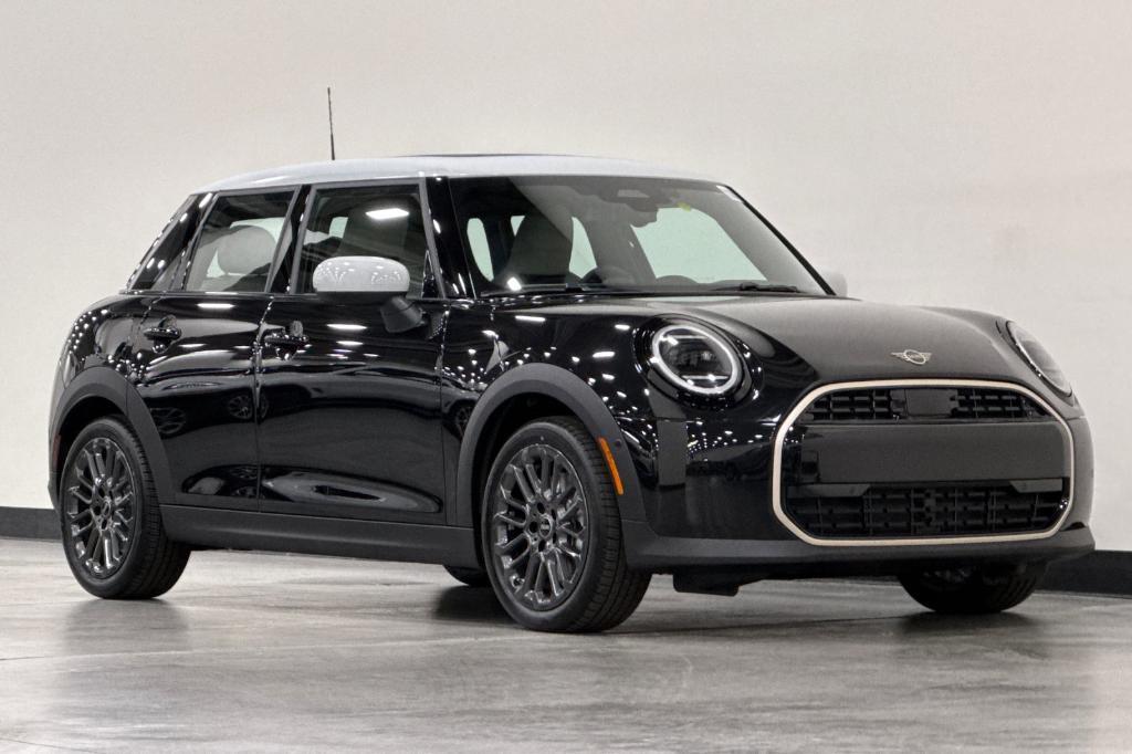 new 2025 MINI Hardtop car, priced at $33,345