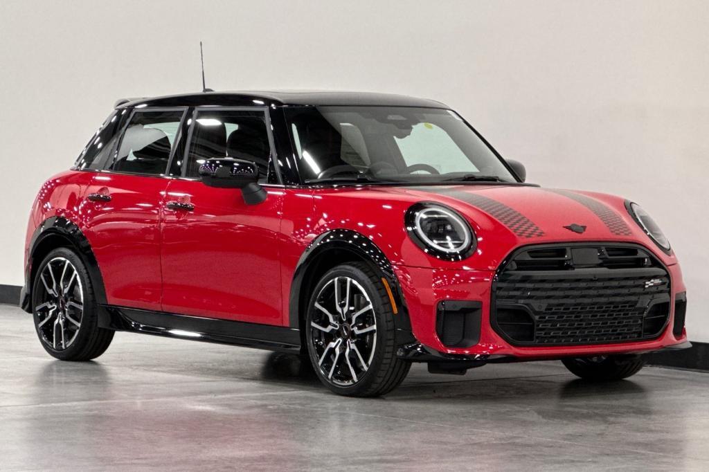 new 2025 MINI Hardtop car, priced at $40,495