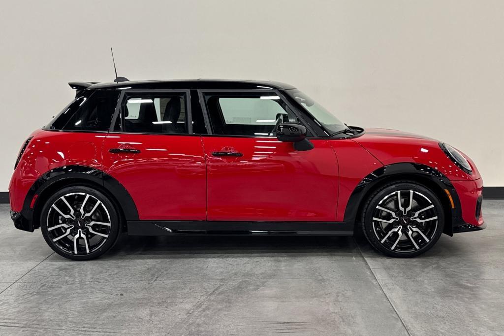 new 2025 MINI Hardtop car, priced at $40,495