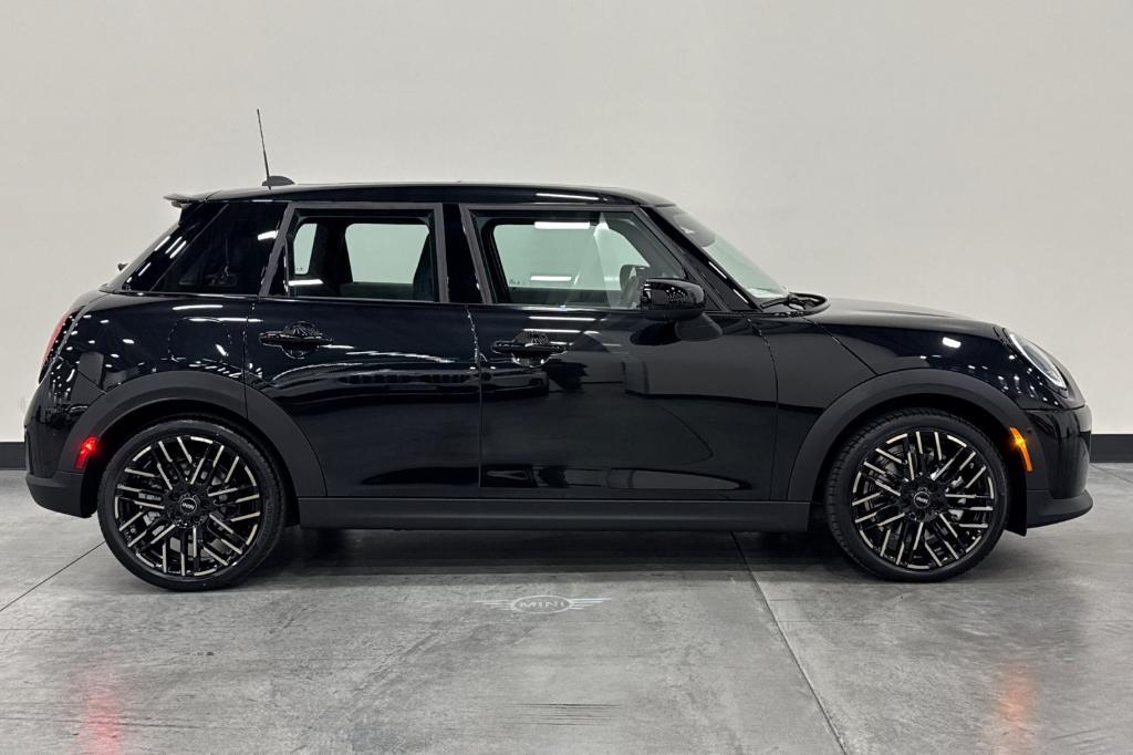 new 2025 MINI Hardtop car, priced at $39,295