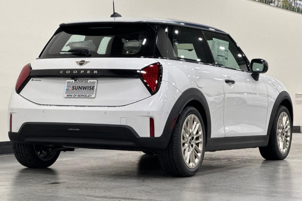 new 2025 MINI Hardtop car, priced at $32,345