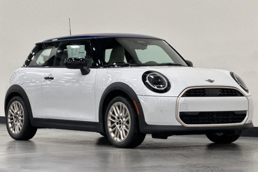 new 2025 MINI Hardtop car, priced at $32,345