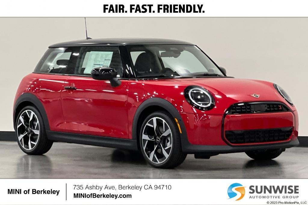 new 2025 MINI Hardtop car, priced at $36,095