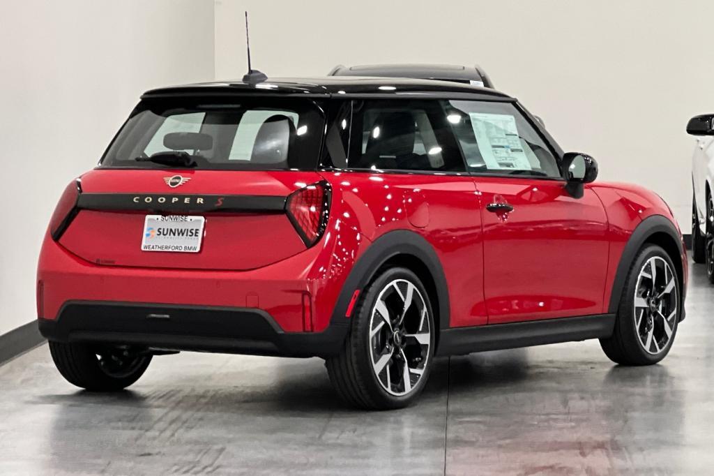 new 2025 MINI Hardtop car, priced at $36,095