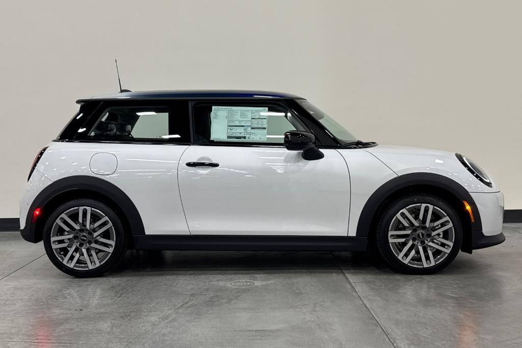 new 2025 MINI Hardtop car, priced at $32,345