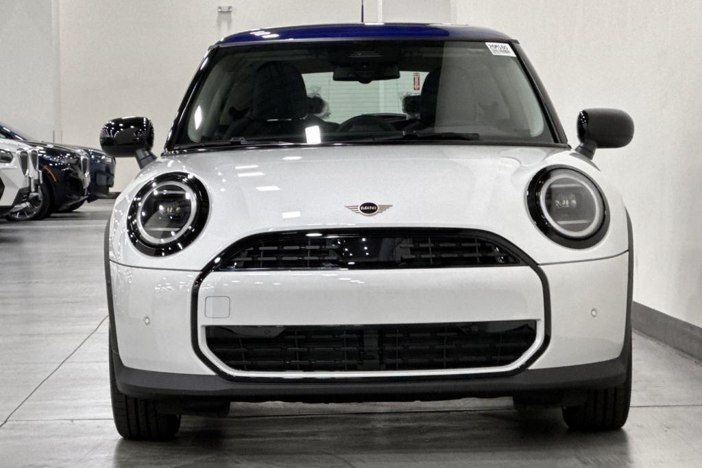 new 2025 MINI Hardtop car, priced at $32,345