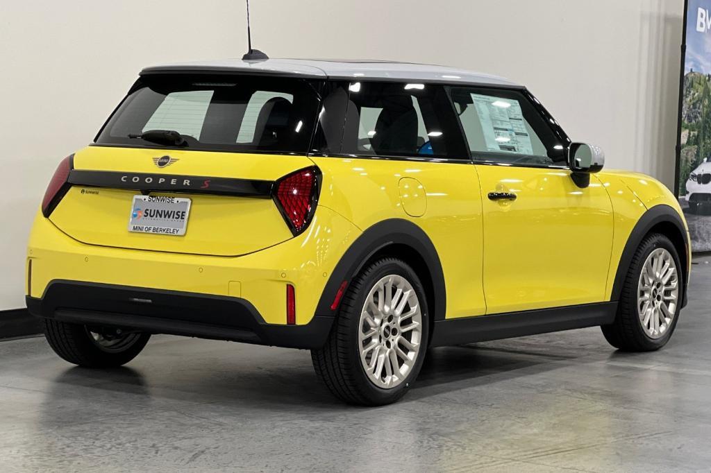 new 2025 MINI Hardtop car, priced at $36,895