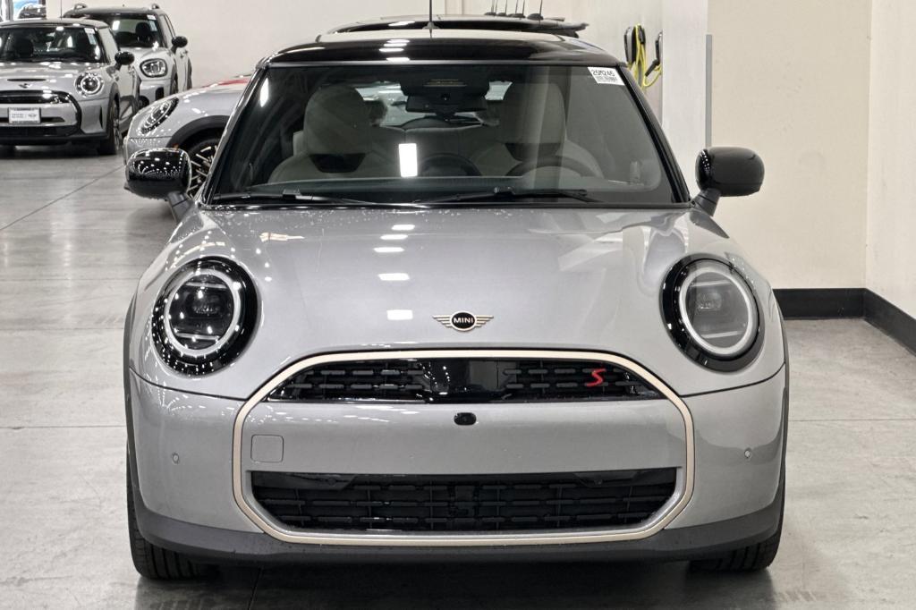 new 2025 MINI Hardtop car, priced at $38,295