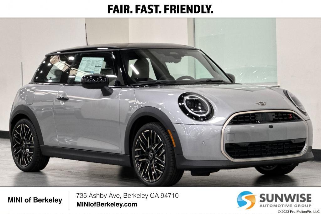 new 2025 MINI Hardtop car, priced at $38,295