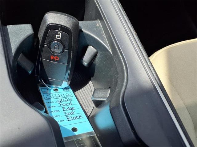 used 2024 Ford Edge car, priced at $33,333