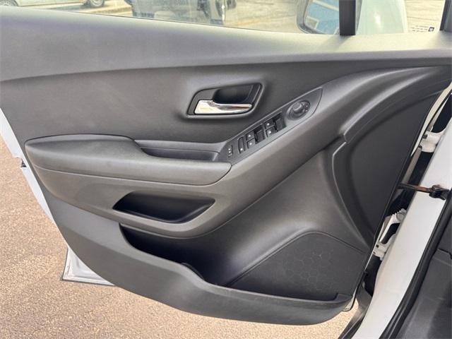 used 2020 Chevrolet Trax car, priced at $15,497
