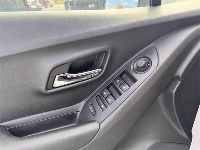 used 2020 Chevrolet Trax car, priced at $15,497