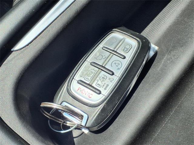 used 2020 Chrysler Pacifica car, priced at $14,997