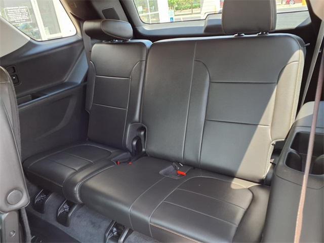 used 2021 Chevrolet Traverse car, priced at $29,995