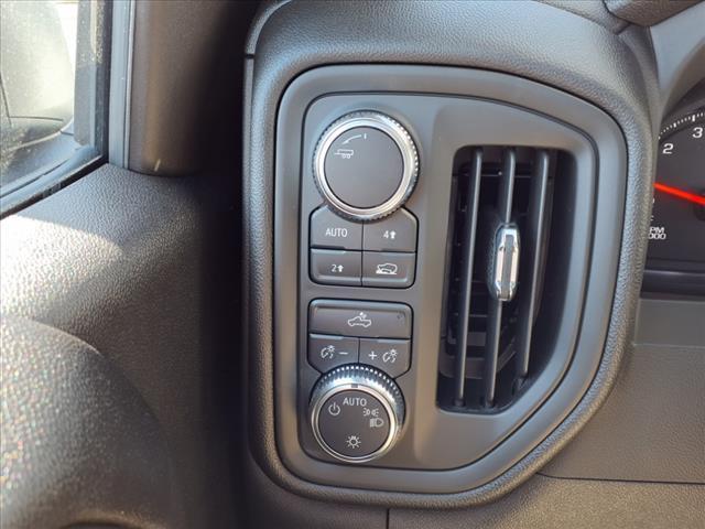 new 2025 GMC Sierra 1500 car, priced at $45,285