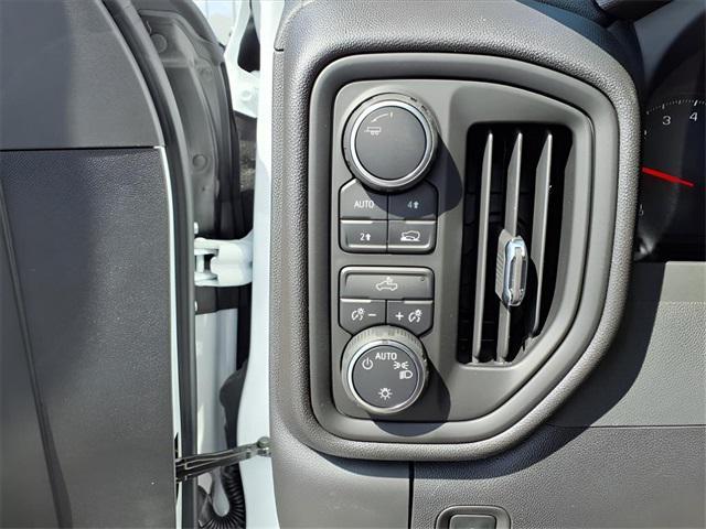 new 2025 Chevrolet Silverado 1500 car, priced at $46,230