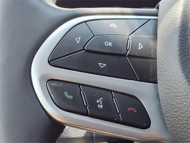 used 2023 Chrysler Pacifica car, priced at $27,997