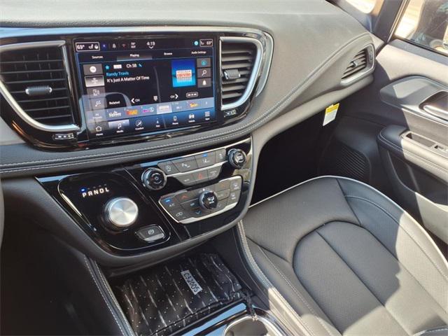 new 2026 Chrysler Pacifica car