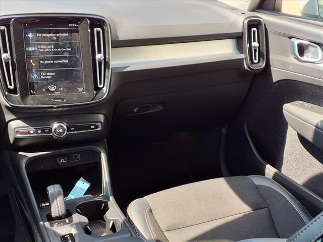 used 2020 Volvo XC40 car, priced at $22,997
