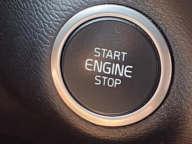 used 2020 Volvo XC40 car, priced at $22,997
