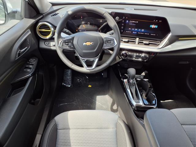 new 2025 Chevrolet Trax car, priced at $25,385