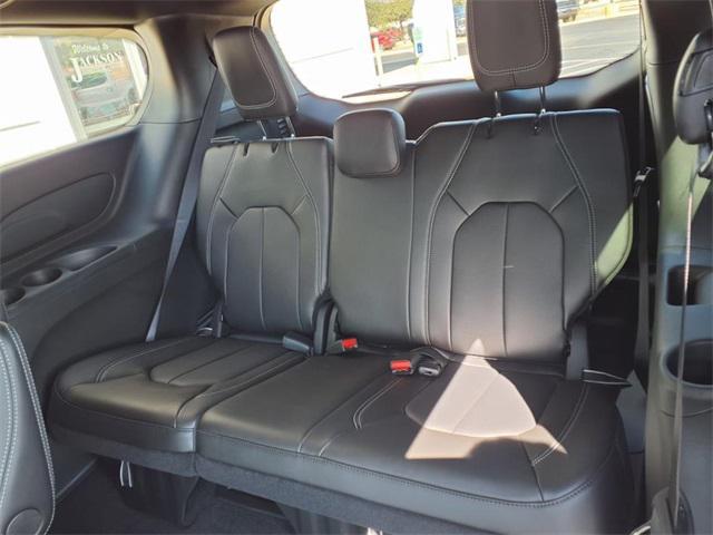 new 2026 Chrysler Pacifica car