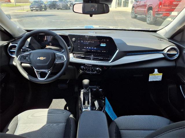 new 2025 Chevrolet Trax car, priced at $25,385