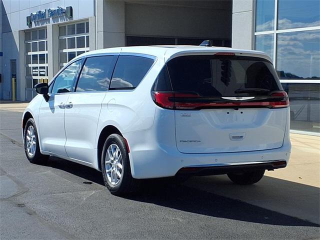 new 2026 Chrysler Pacifica car