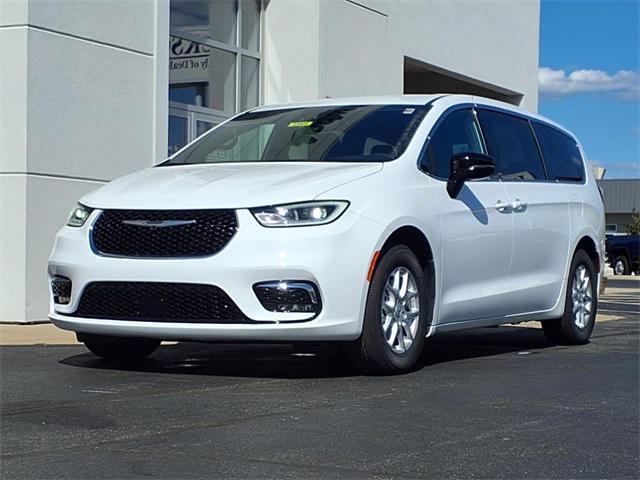 new 2026 Chrysler Pacifica car