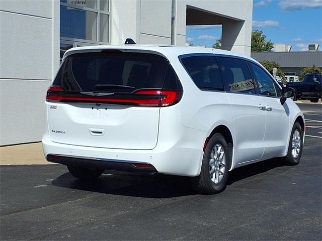 new 2026 Chrysler Pacifica car