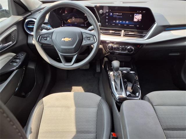 used 2024 Chevrolet Trax car, priced at $22,211