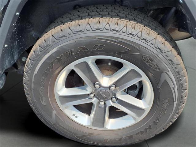 used 2021 Jeep Wrangler Unlimited car, priced at $32,750